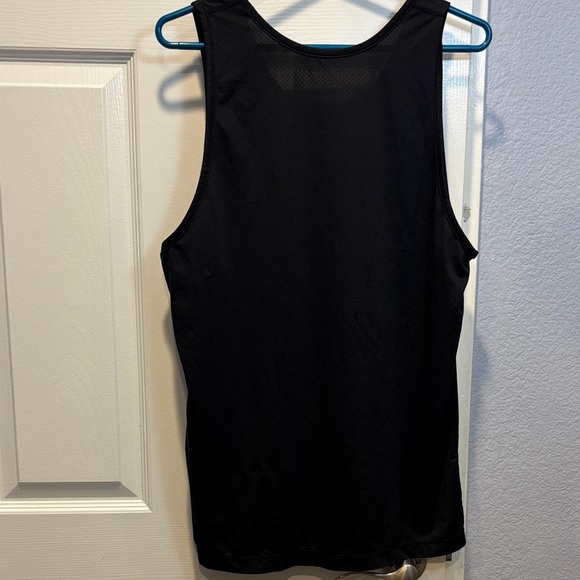 Vuori Men's Black Tank Top with Pocket - Picture 7 of 7